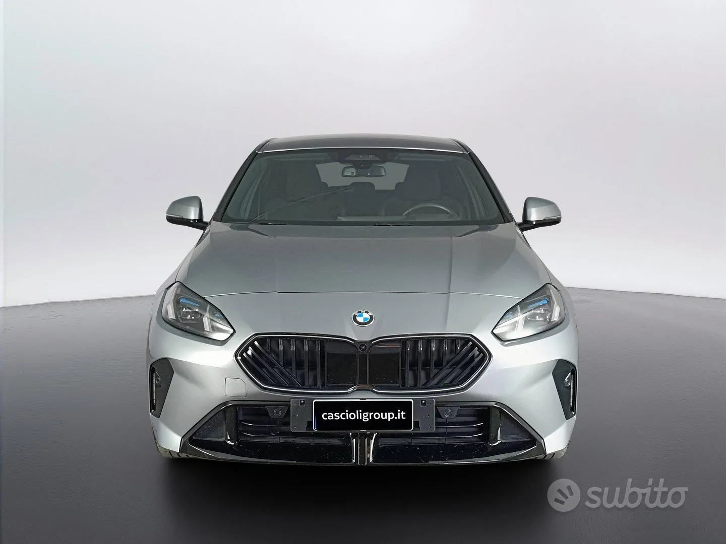 BMW 1 Series 2025 photo 2