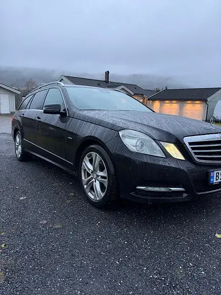 Mercedes-Benz E 220 D 2010 photo 2