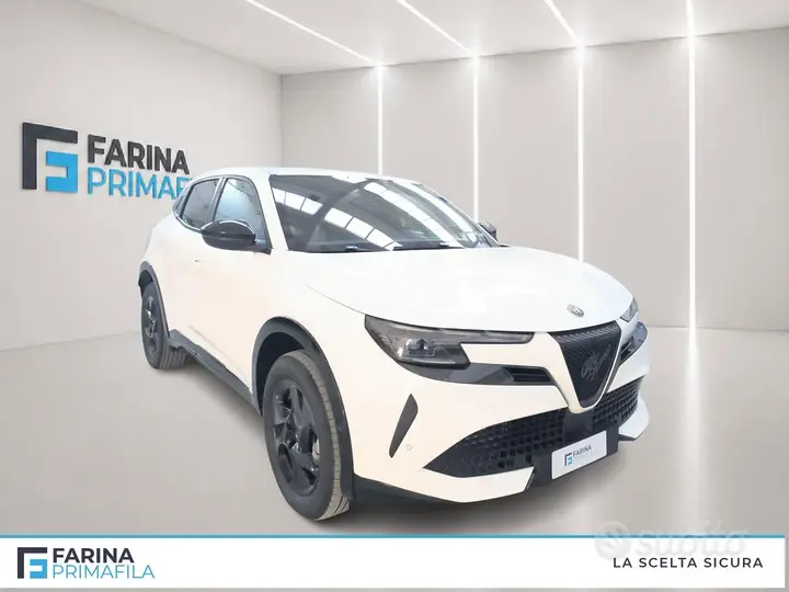 Alfa Romeo Junior 2026 photo 2