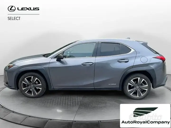 Lexus Ux 2021 photo 2