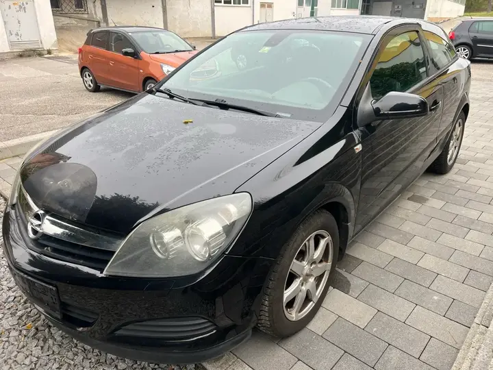 Opel Astra H Gtc