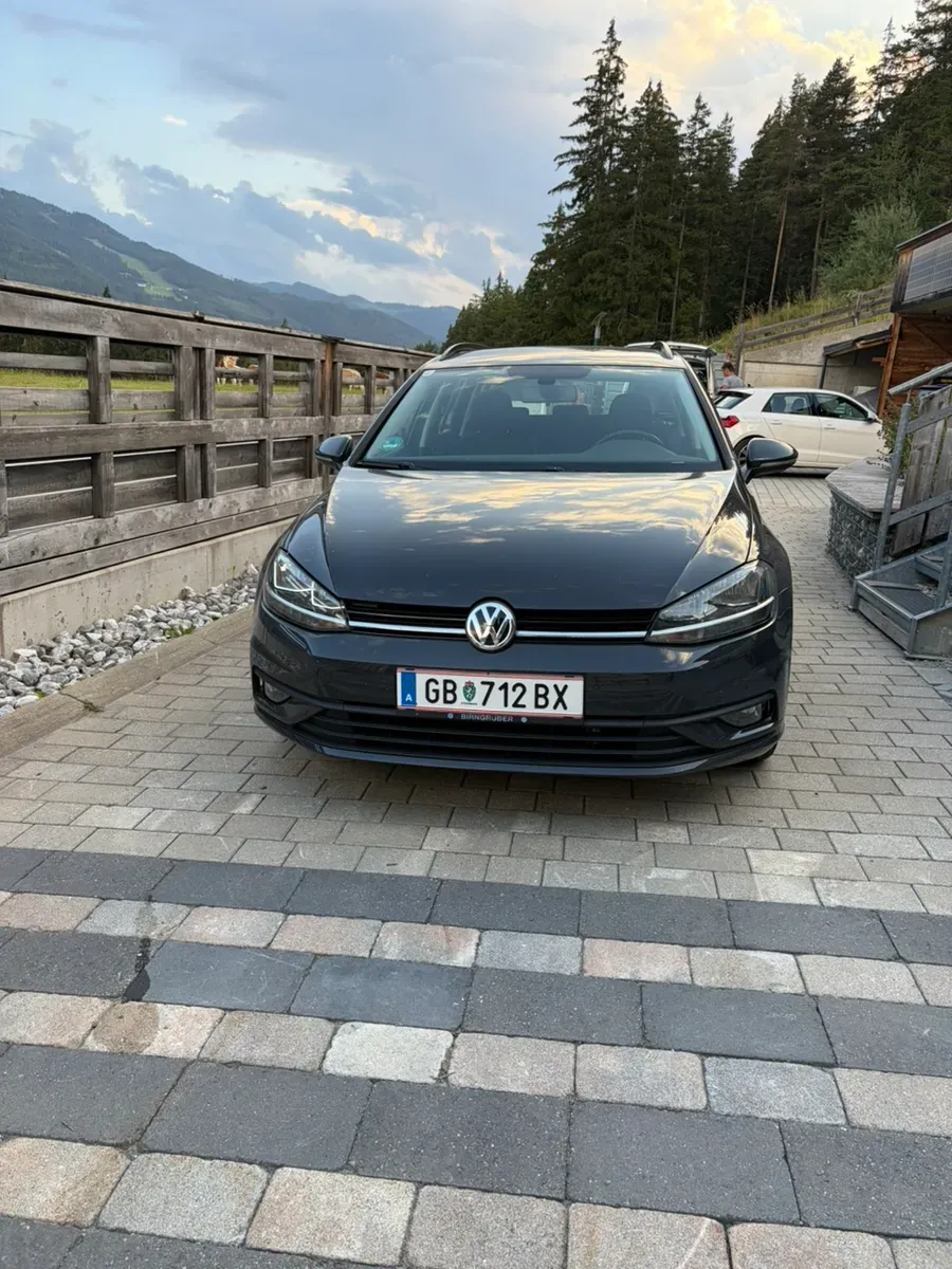 Volkswagen Golf 2019 photo 2