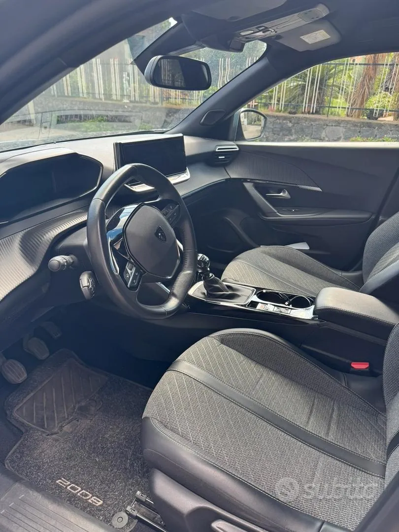 Peugeot 2008 2024 photo 4