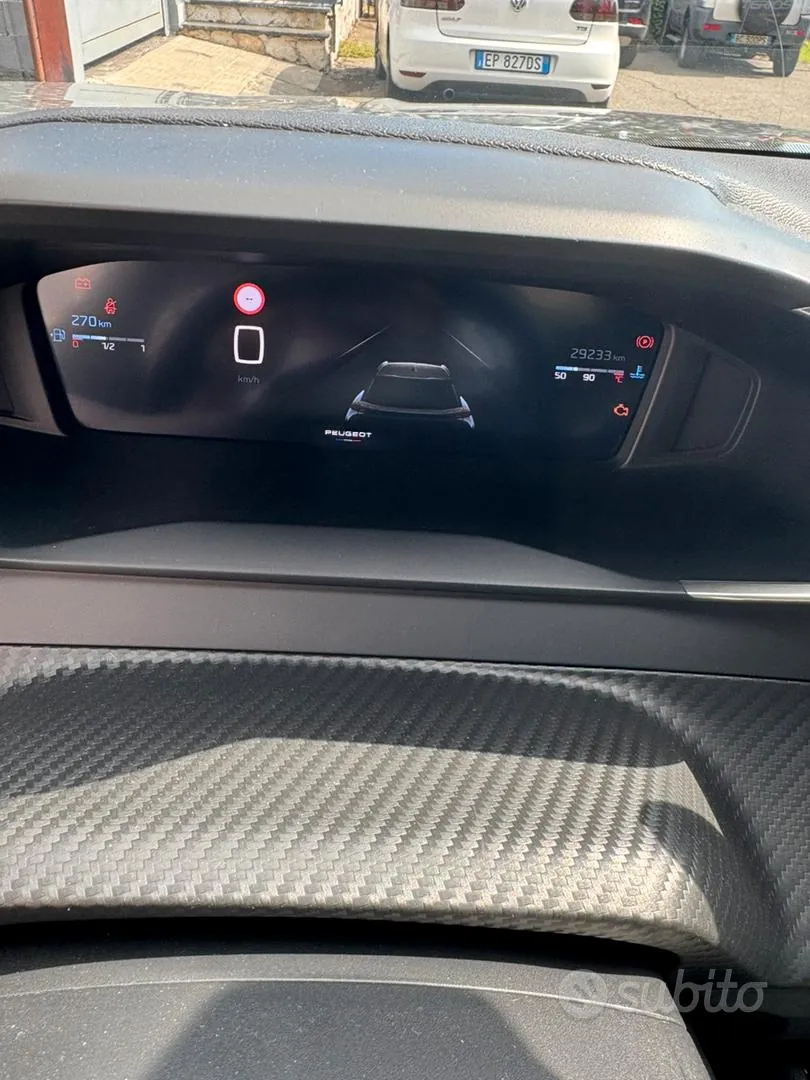 Peugeot 2008 2024 photo 3