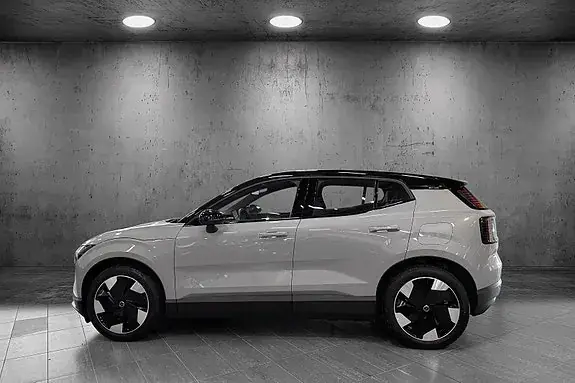 Volvo Ex30 2024 photo 2