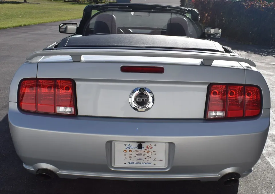 Ford Mustang 2006 photo 2