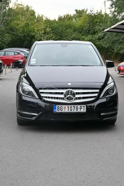 Mercedes-Benz B-Class 2014 photo 2