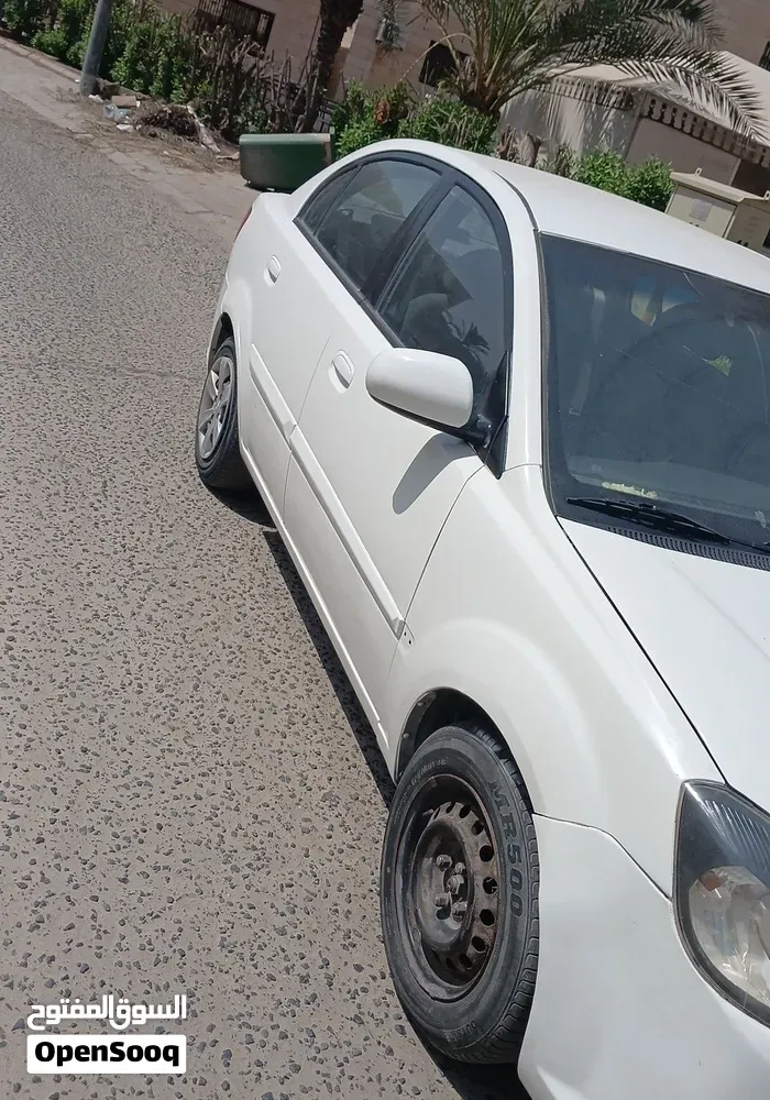 Kia Rio 2012 photo 2