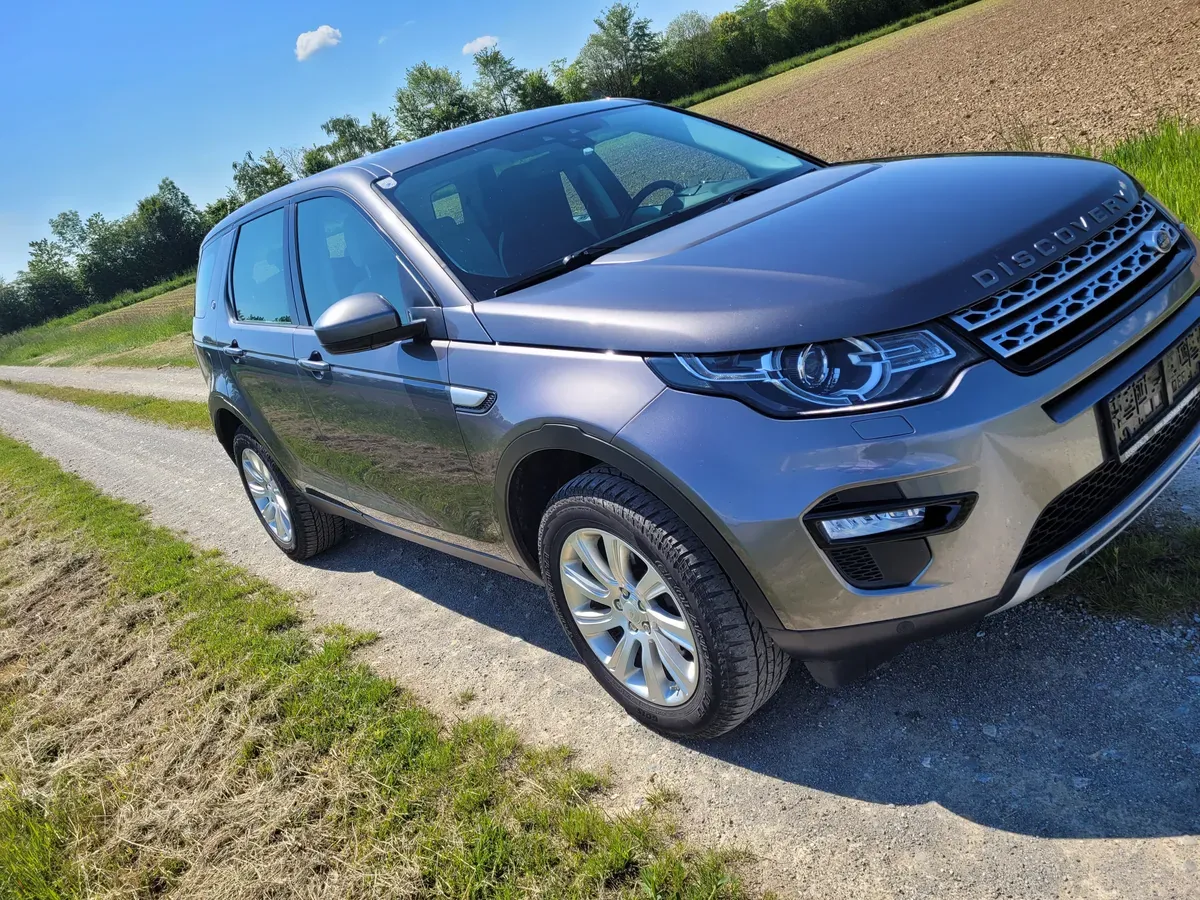 Land Rover Discovery Sport 2016 photo 2