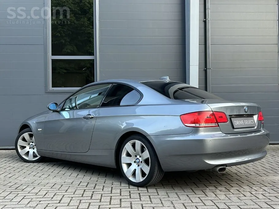 BMW 320 2008 photo 3
