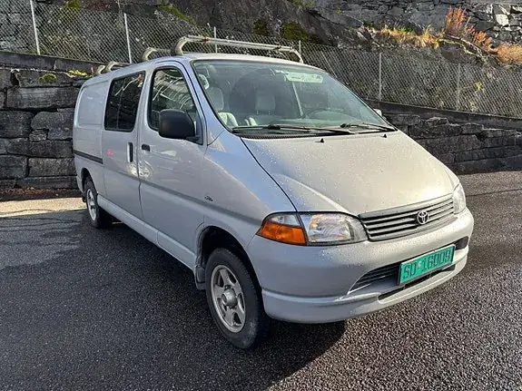 Toyota Hiace 2002 photo 3
