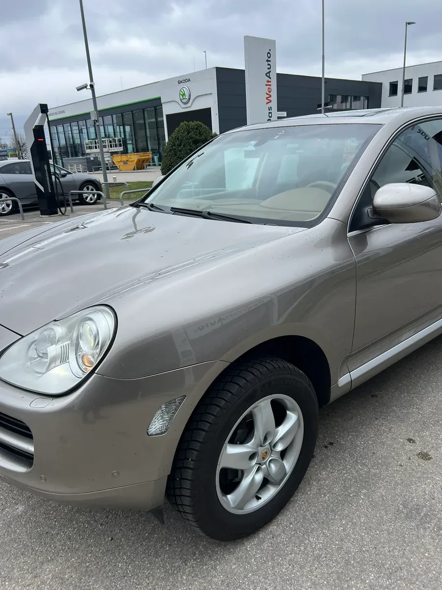 Porsche Cayenne 2005 photo 2