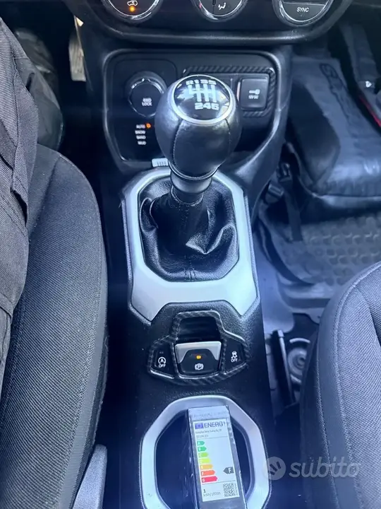 Jeep Renegade 2015 photo 5