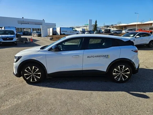 Renault Megane 2024 photo 2