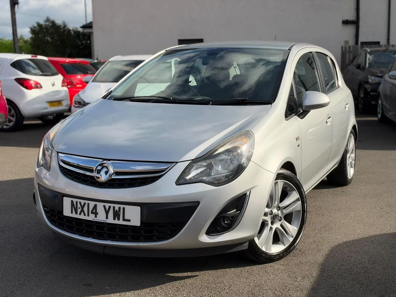 Vauxhall Corsa 2014 photo 2