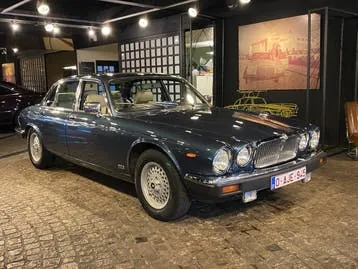 Jaguar Xj12