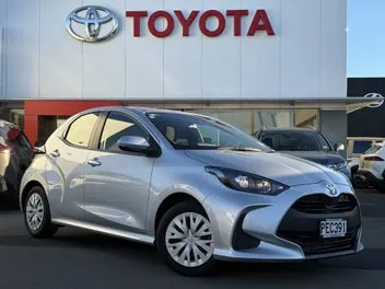 Toyota Yaris 2022 photo 2