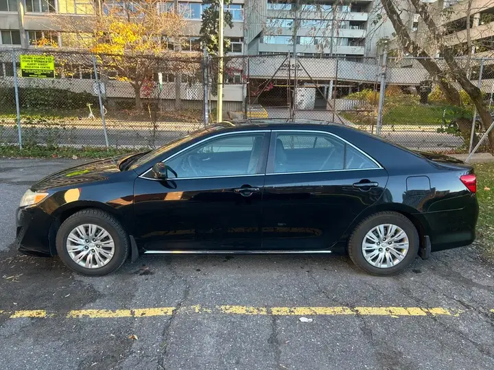 Toyota Camry 2014 photo 2