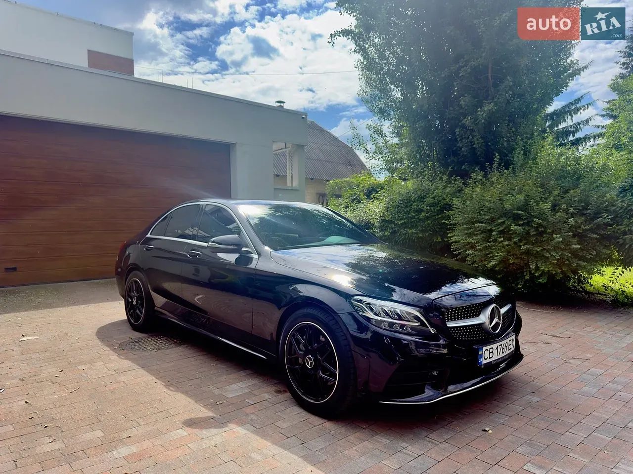 Mercedes-Benz C-Class 2019 photo 3