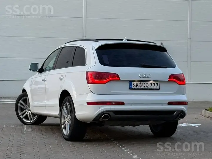Audi Q7 2014 photo 4
