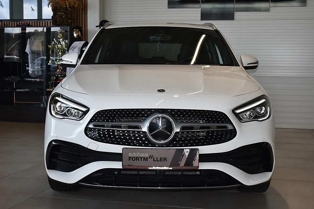 Mercedes-Benz Gla Class 2021 photo 2