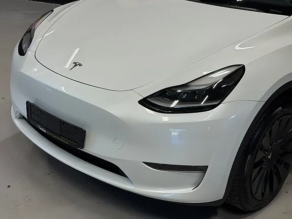 Tesla Model Y 2024 photo 4
