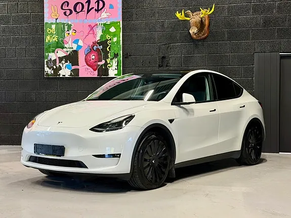 Tesla Model Y 2024 photo 5