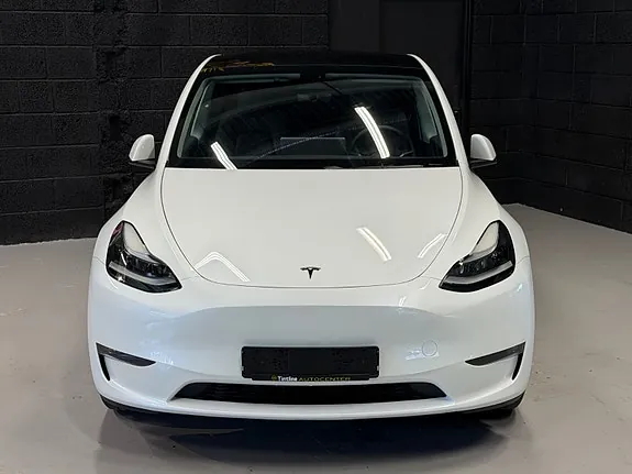 Tesla Model Y 2024 photo 3