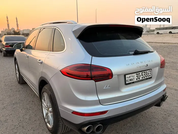 Porsche Cayenne 2015 photo 2