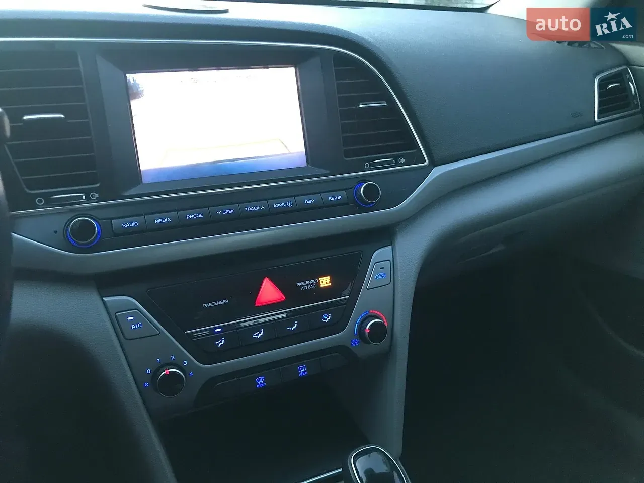 Hyundai Elantra 2017 photo 2