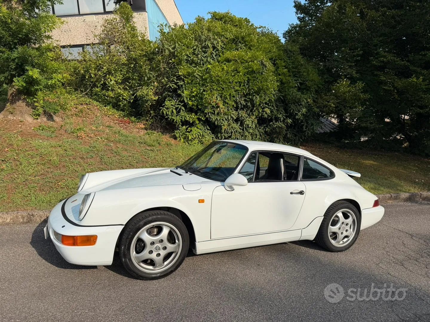 Porsche 911 1990 photo 4