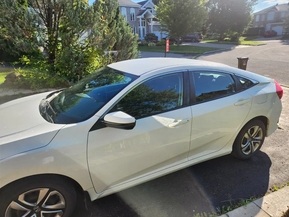 Honda Civic 2018 photo 2
