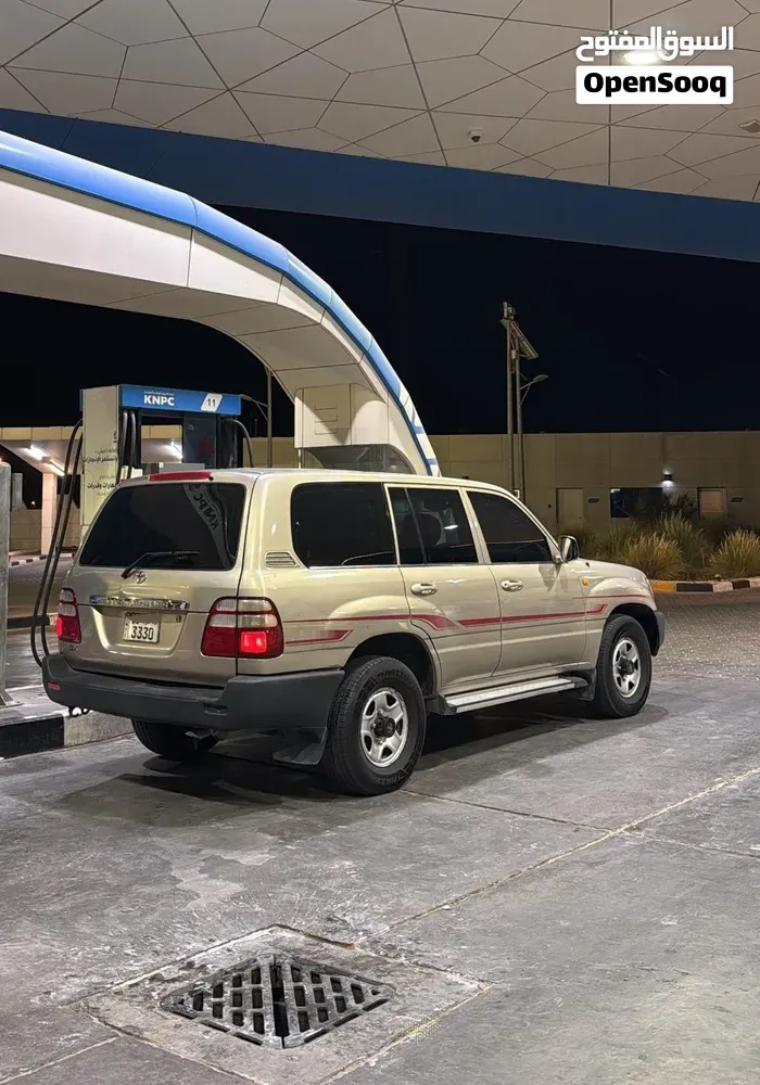 Toyota Land Cruiser 2004 photo 2