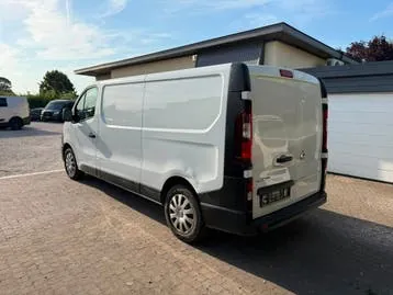 Nissan Nv300 2022 photo 2