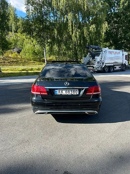 Mercedes-Benz E220 D 2013 photo 4