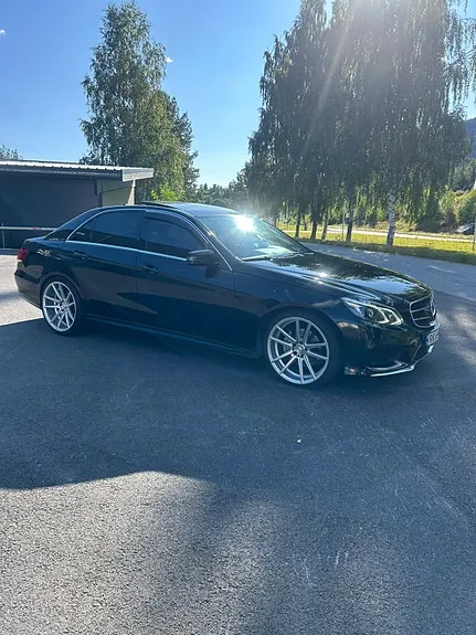 Mercedes-Benz E220 D 2013 photo 2