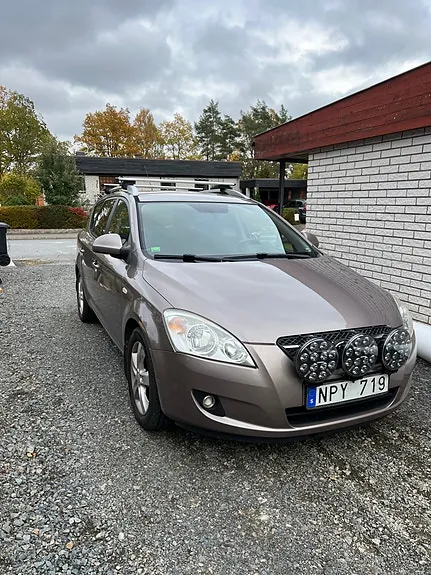 Kia Ceed 2009 photo 2