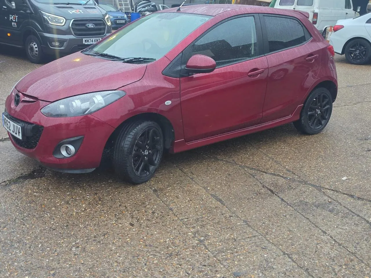 Mazda Mazda2 2013 photo 5