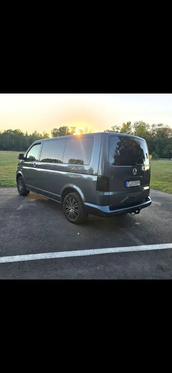Volkswagen Caravelle 2009 photo 3