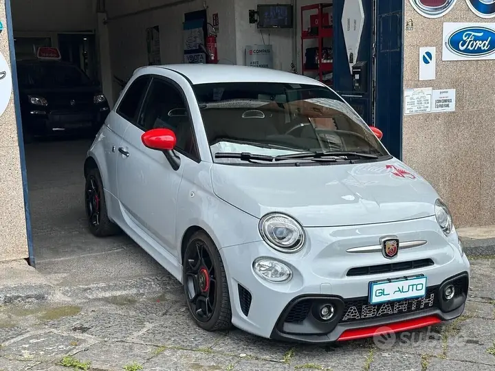 Abarth 595 2022 photo 2