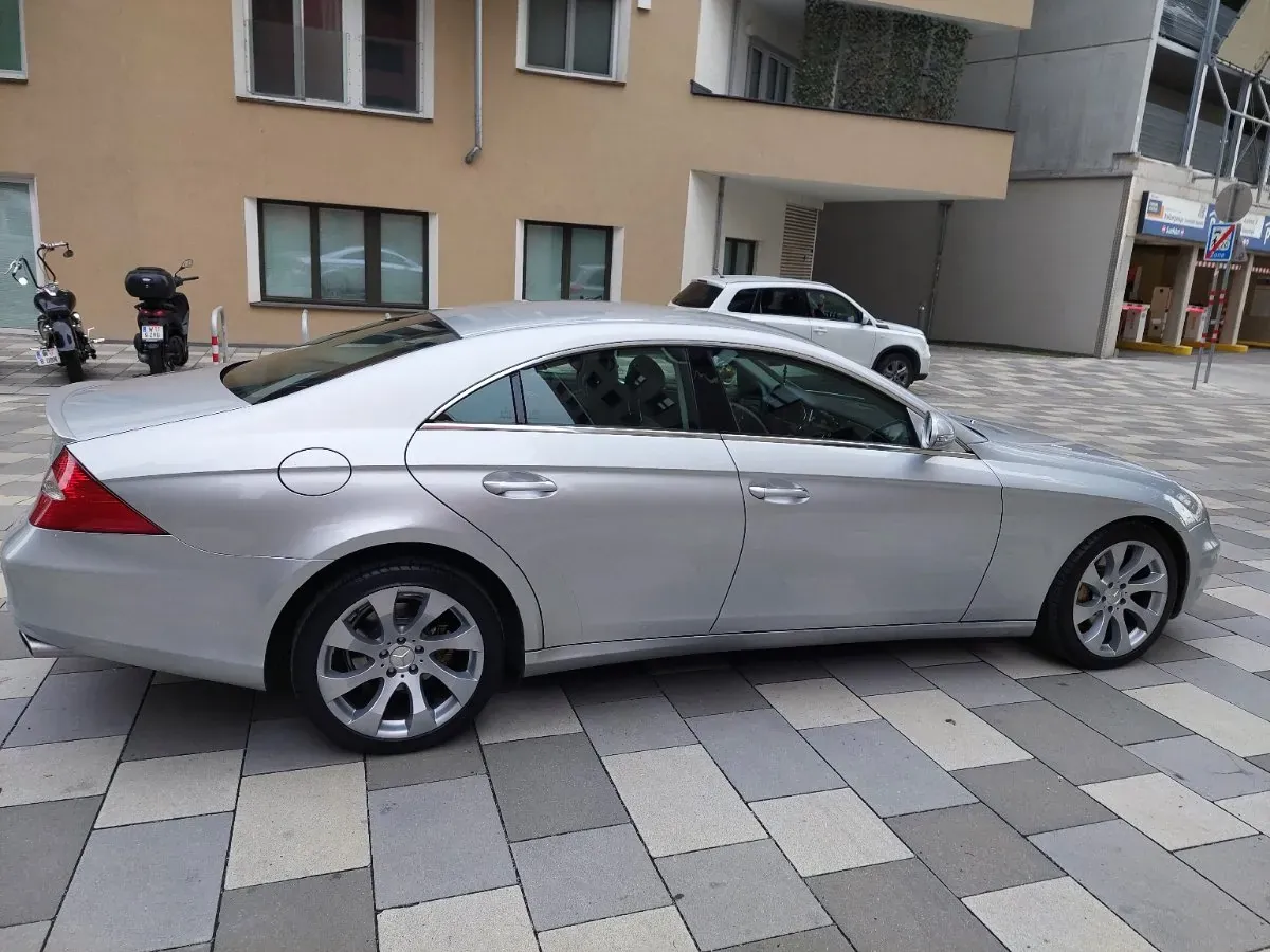 Mercedes-Benz Cls-Class