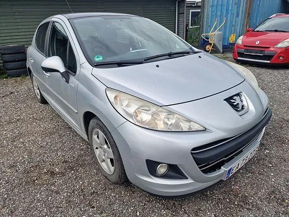 Peugeot 207 2010 photo 2