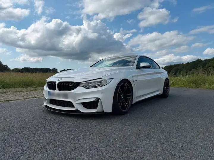 BMW M4