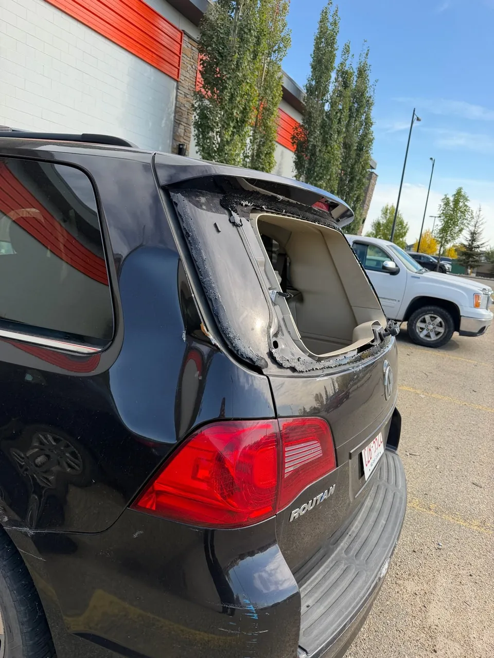 Volkswagen Routan 2012 photo 5