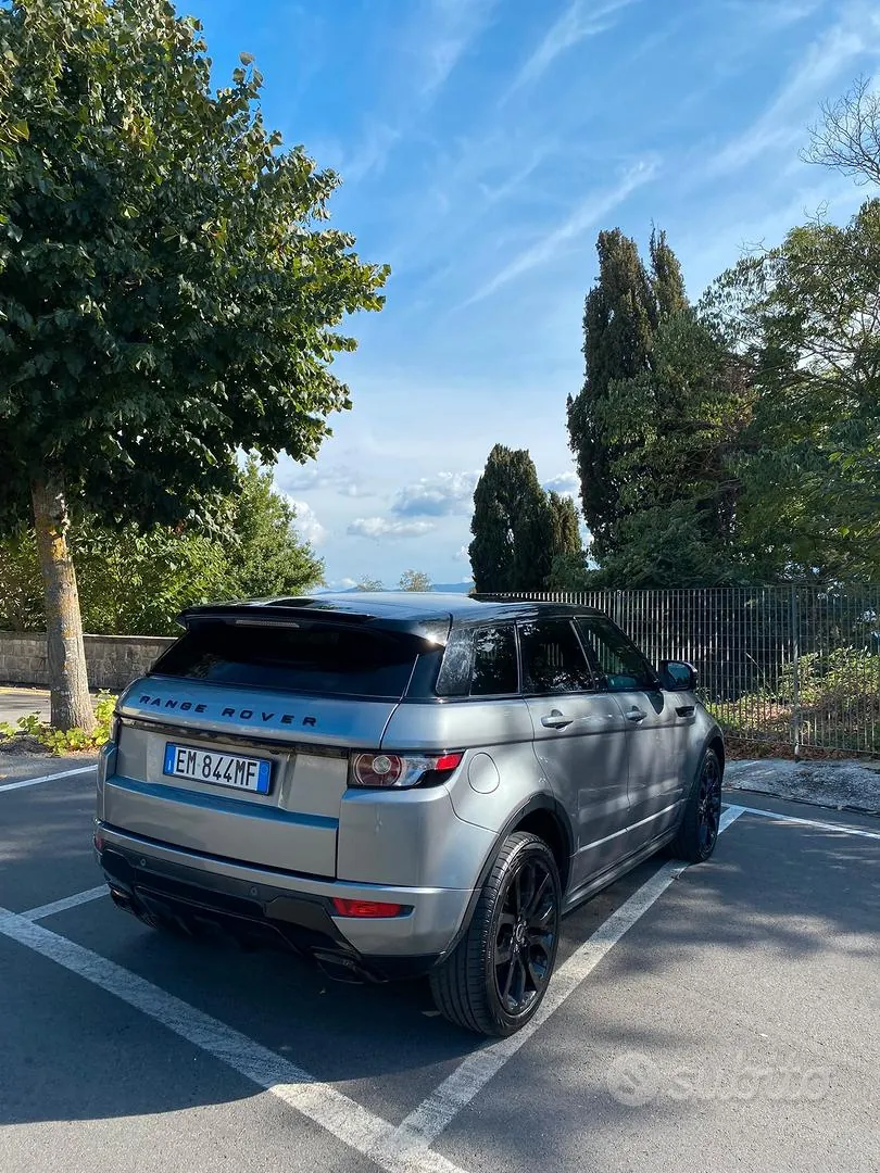 Land Rover Range Rover Evoque 2012 photo 2