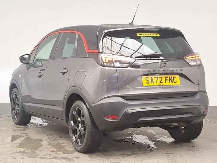Vauxhall Crossland 2022 photo 2