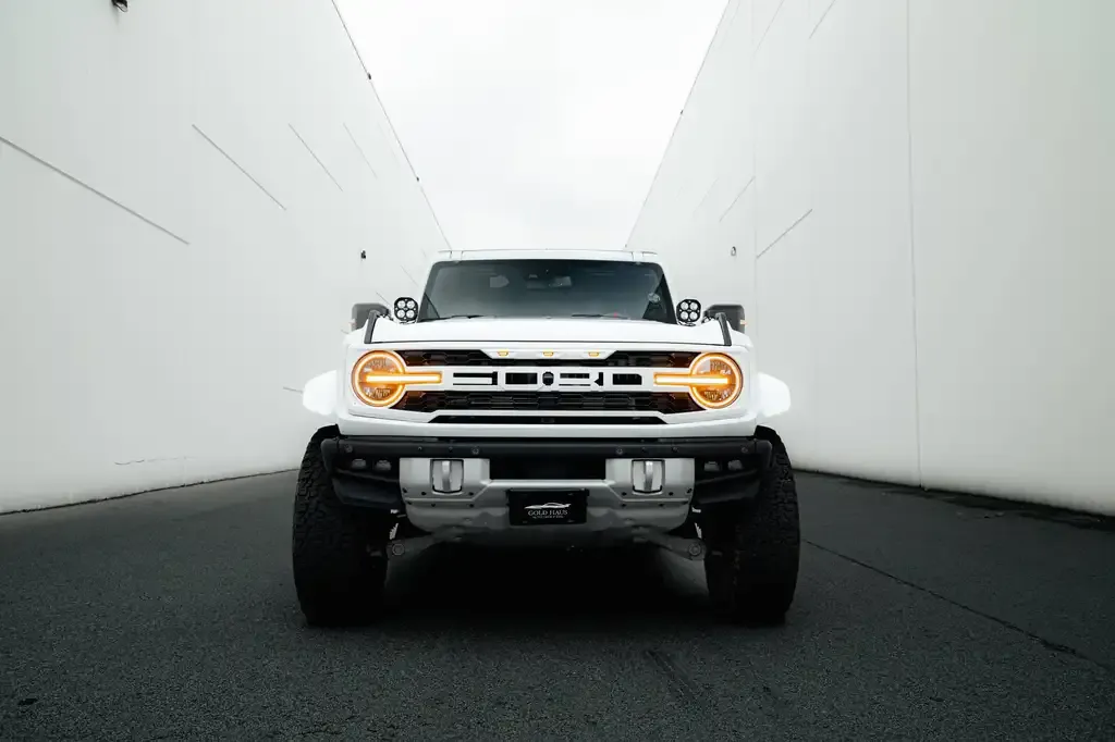 Ford Bronco 2024 photo 2