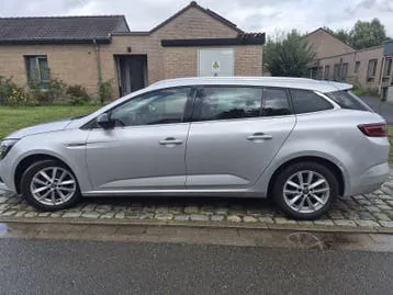 Renault Megane 2018 photo 3