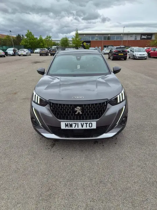 Peugeot 2008 2021 photo 2