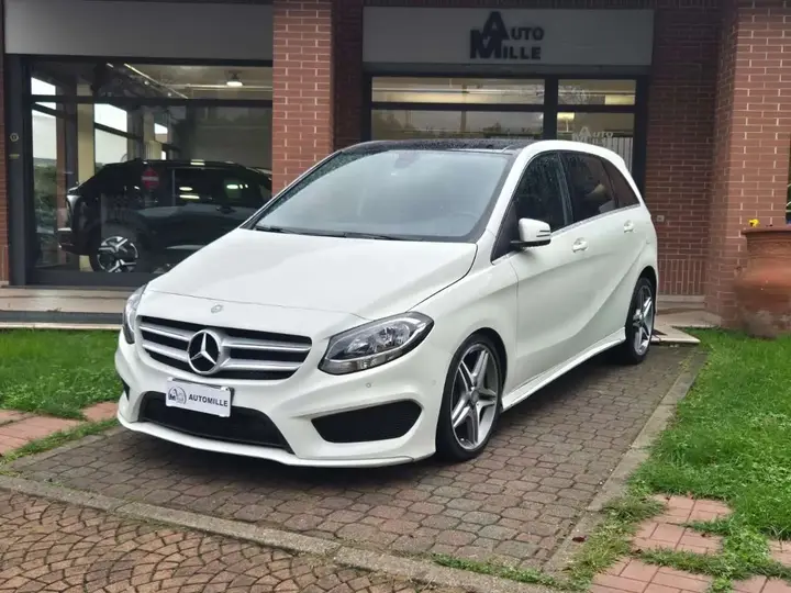 Mercedes-Benz B 180 2016 photo 3